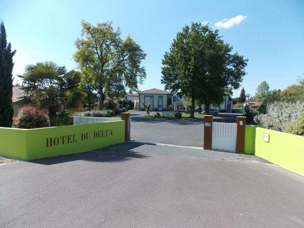 Hotel Du Delta Biganos Exterior photo