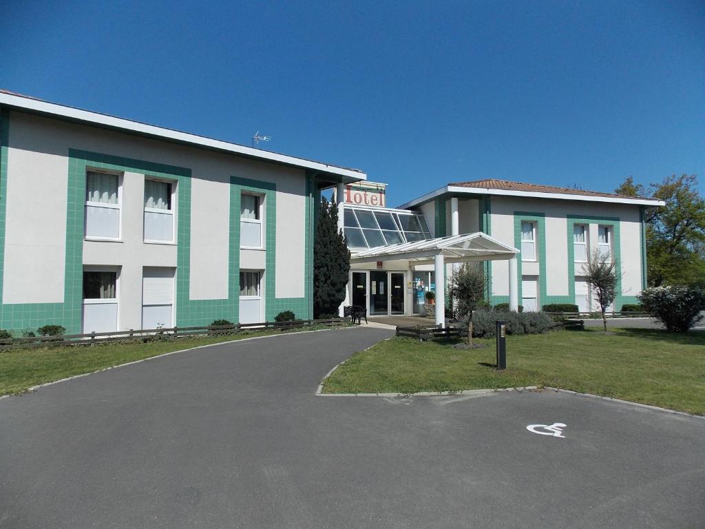 Hotel Du Delta Biganos Exterior photo