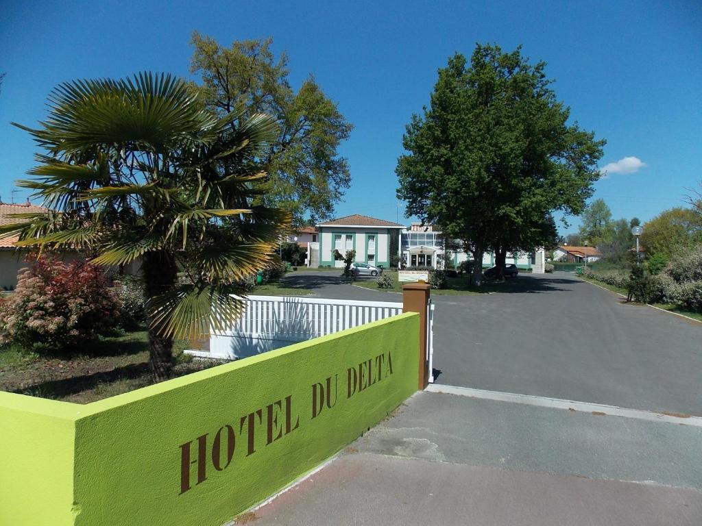 Hotel Du Delta Biganos Exterior photo