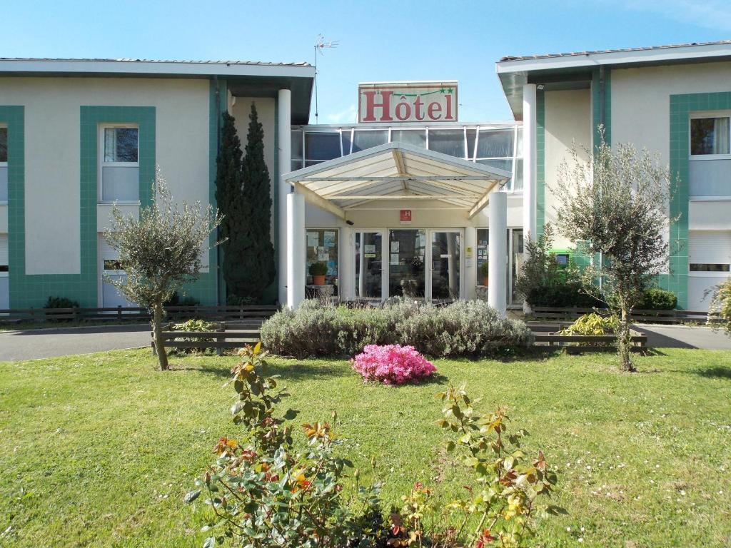 Hotel Du Delta Biganos Exterior photo